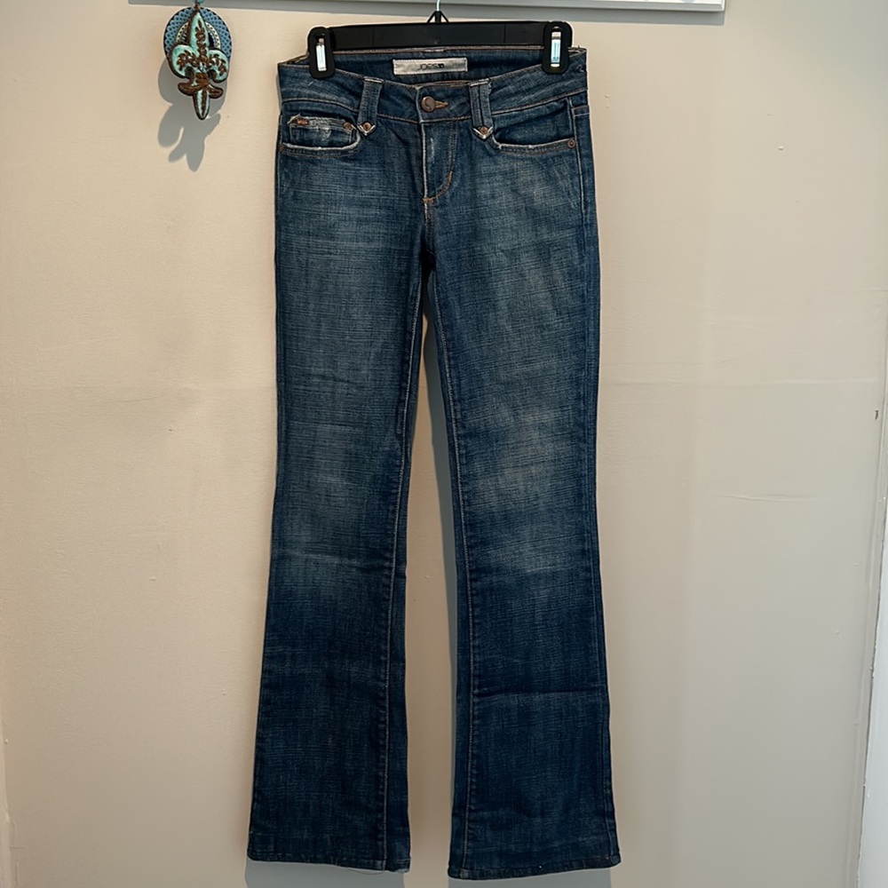 Joe Jeans, size 25. 31 inseam, stretch boot cut